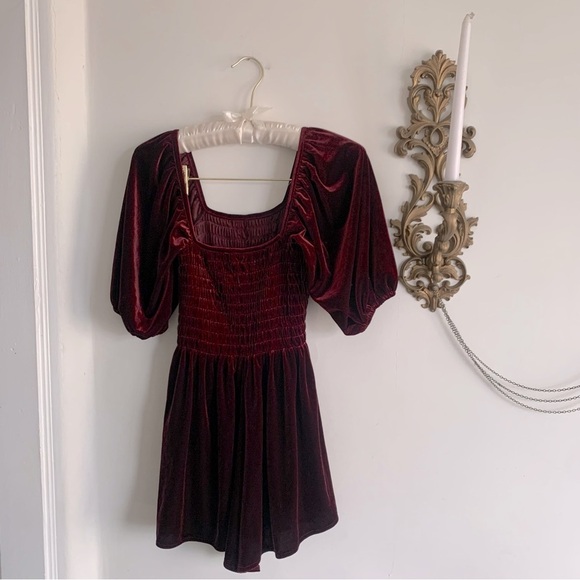 URBAN OUTFITTERS BURGUNDY VELVET ROMPER - Picture 2 of 9